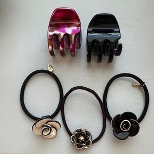 Lot/3 Hair ties with 2 bonus Clips